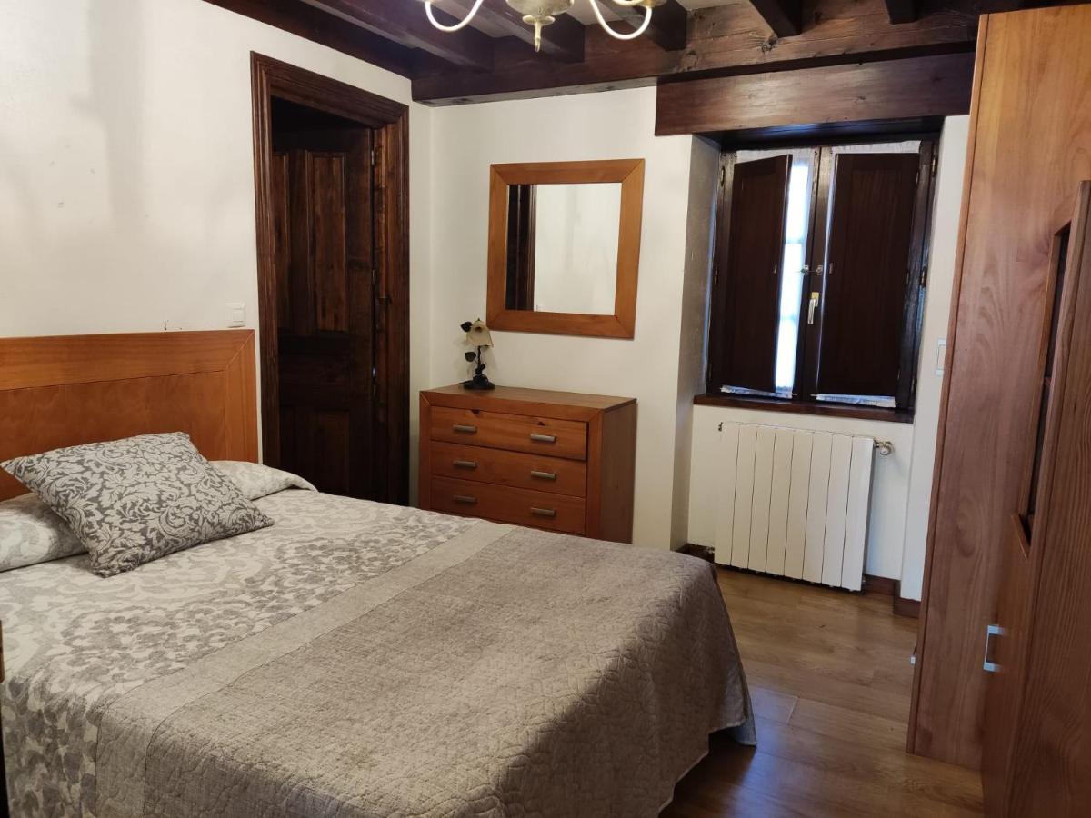 Apartamentos Llave De Santillana Santillana del Mar Exterior foto